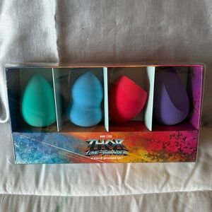 Thor Love & Thunder Sponge Set